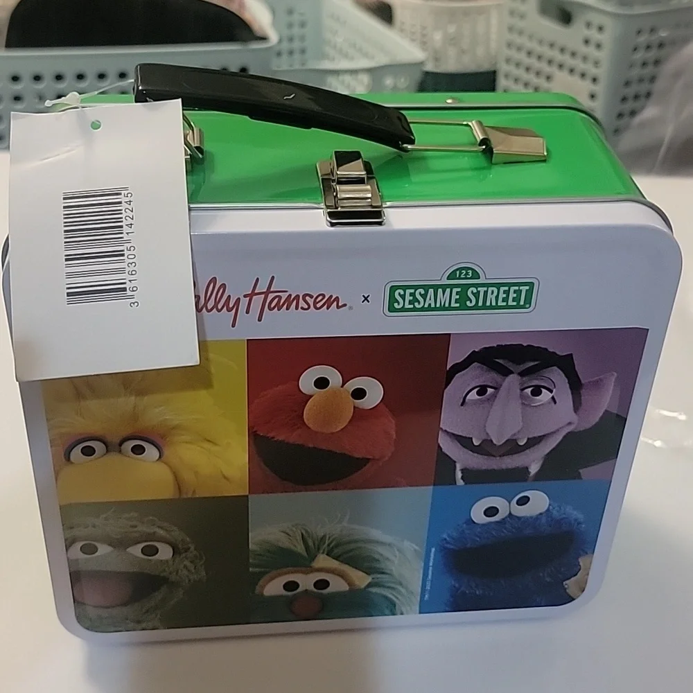 NWT Sesame Street lunch box - Picture 5 of 5